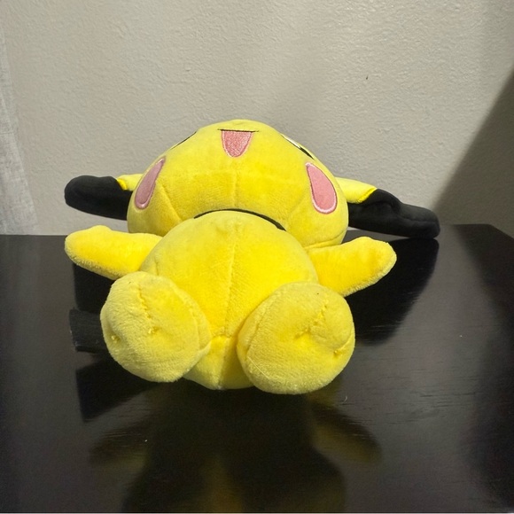 Yellow Pokemon Pichu Pikachu Plush Stuffed Toy 9” - Picture 5 of 8